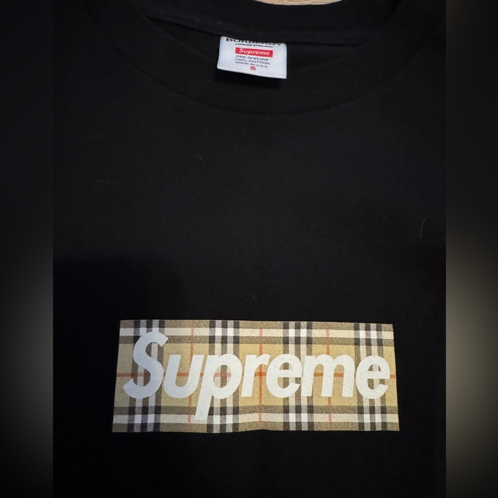 Supreme x Burberry Box Logo Tee (Black) - small - Picture 5 of 7